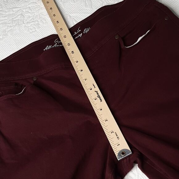 Gloria Vanderbilt All-Around Slimming Effect Avery 5 pocket jeans - Picture 9 of 9